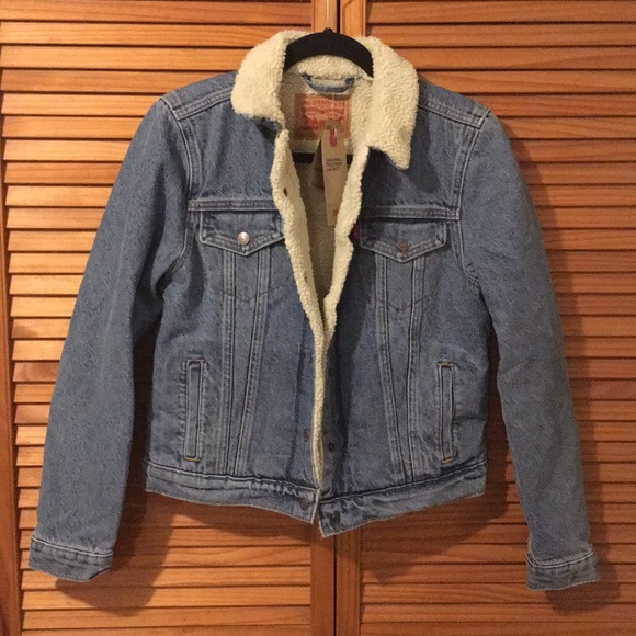 Levi’s Trucker Jacket - Picture 6 of 8